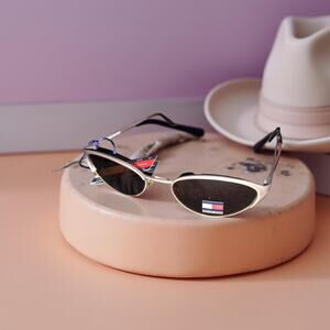 Tommy Hilfiger Sunglasses Metal Rims 2476